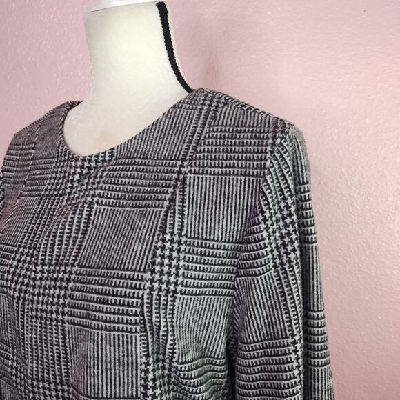 August Silk Plaid Open Front Cardigan with Ruffle Sleeves Large - Picture 3 of 9
